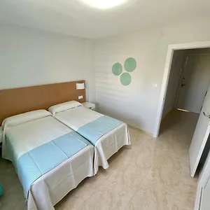 California 1 & 2, Family Only, By California , Salou Espagne